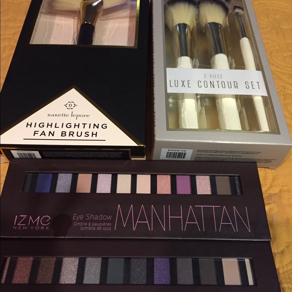 Assorted Make- Up Brushes & Make-Up BNWT!!!